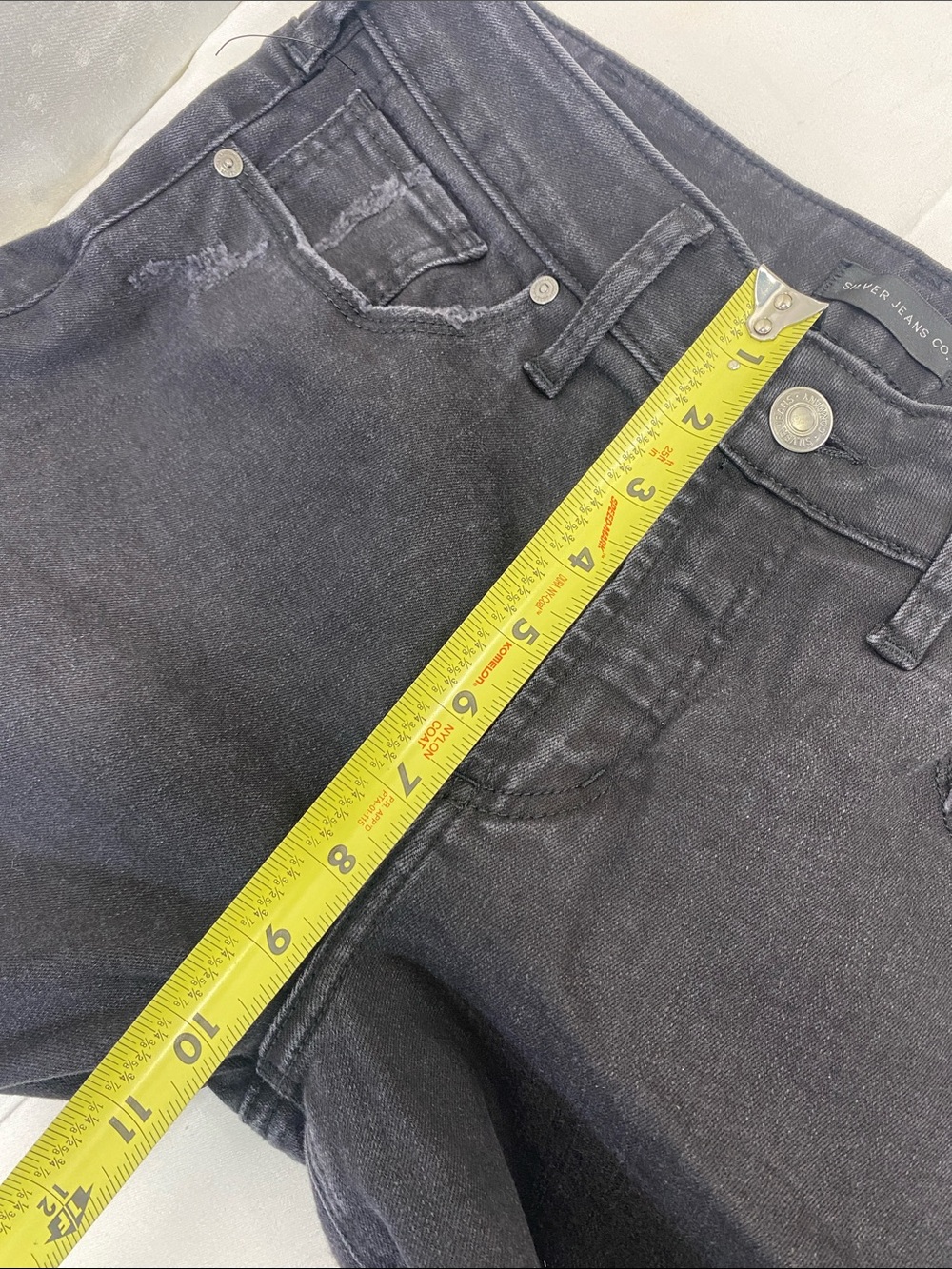 Silver Jeans Black Suki Curvy Mid Rise Skinny Denim Jeans Sz 32/29 Distressed - Picture 6 of 12